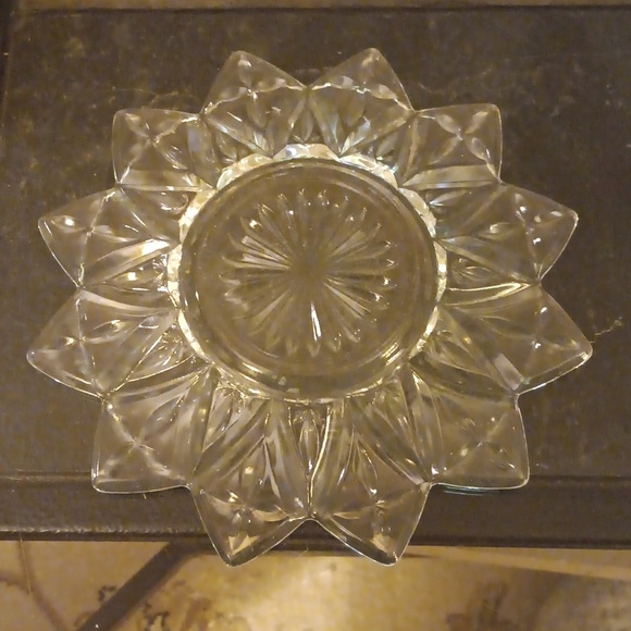CLEAR CUT GLASS DISH - Picture 2 of 2